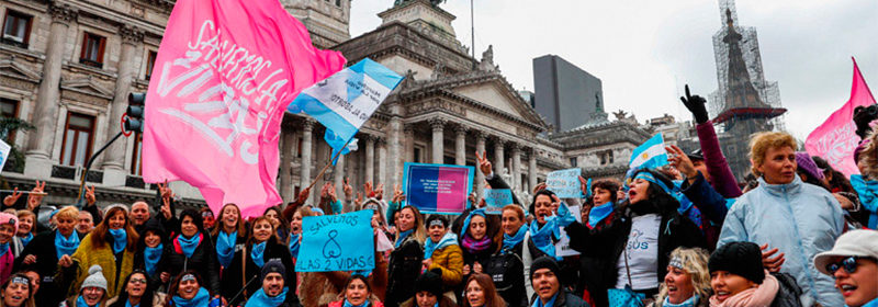 Triunfó la vida: Senado rechaza proyecto de ley de aborto en Argentina